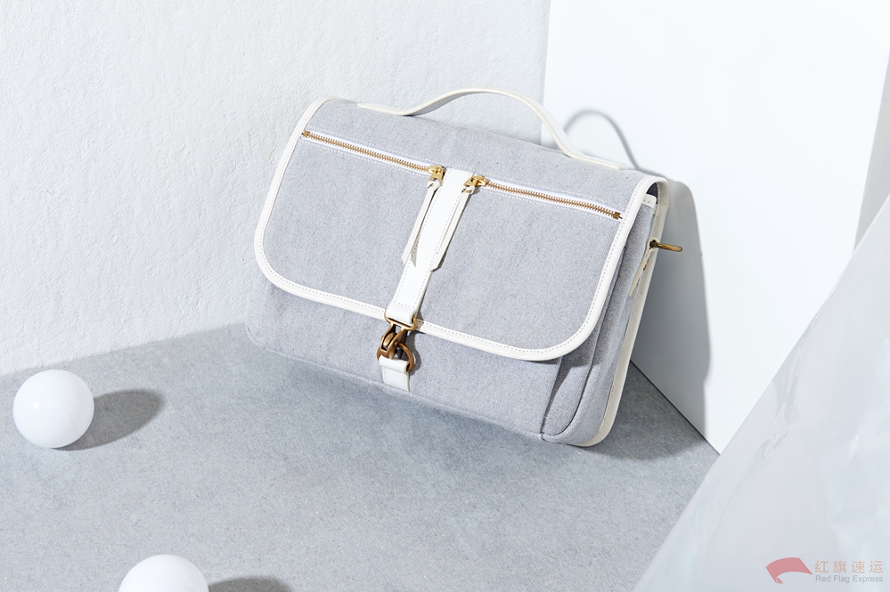 16481793219962.jpg 攝圖網_500990327_包包女士男士手提包錢包斜挎包背包(企業商用)_副本.jpg